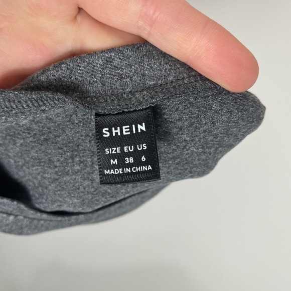 Dog Mom Tshirts for Women Funny Dog Paw Graphic Print Short Sleeve O Neck NWT - Picture 6 of 8